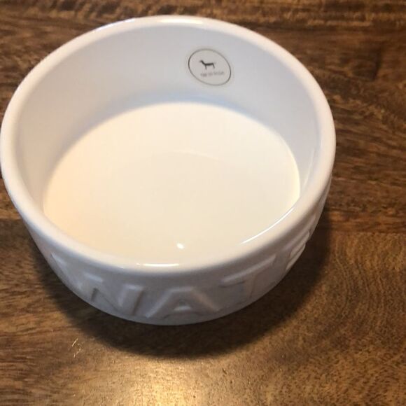 Park Life Designs Pet Bowl | Classic Water (Small, White) - Picture 4 of 6